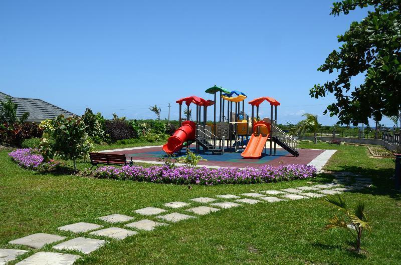 Ocho Rios Under The Palms Villa ภายนอก รูปภาพ