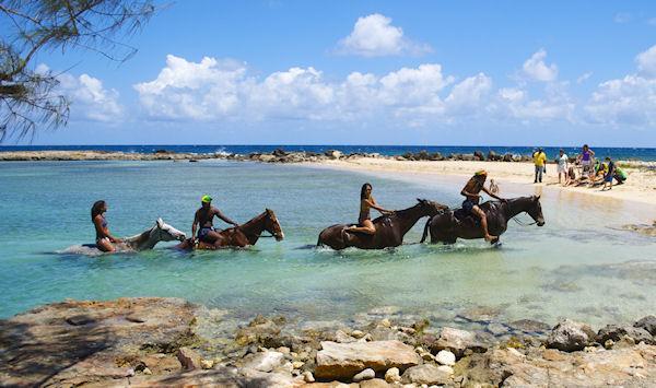Ocho Rios Under The Palms Villa ภายนอก รูปภาพ